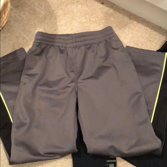 Boys Under Armour Set - Picture 2 of 5